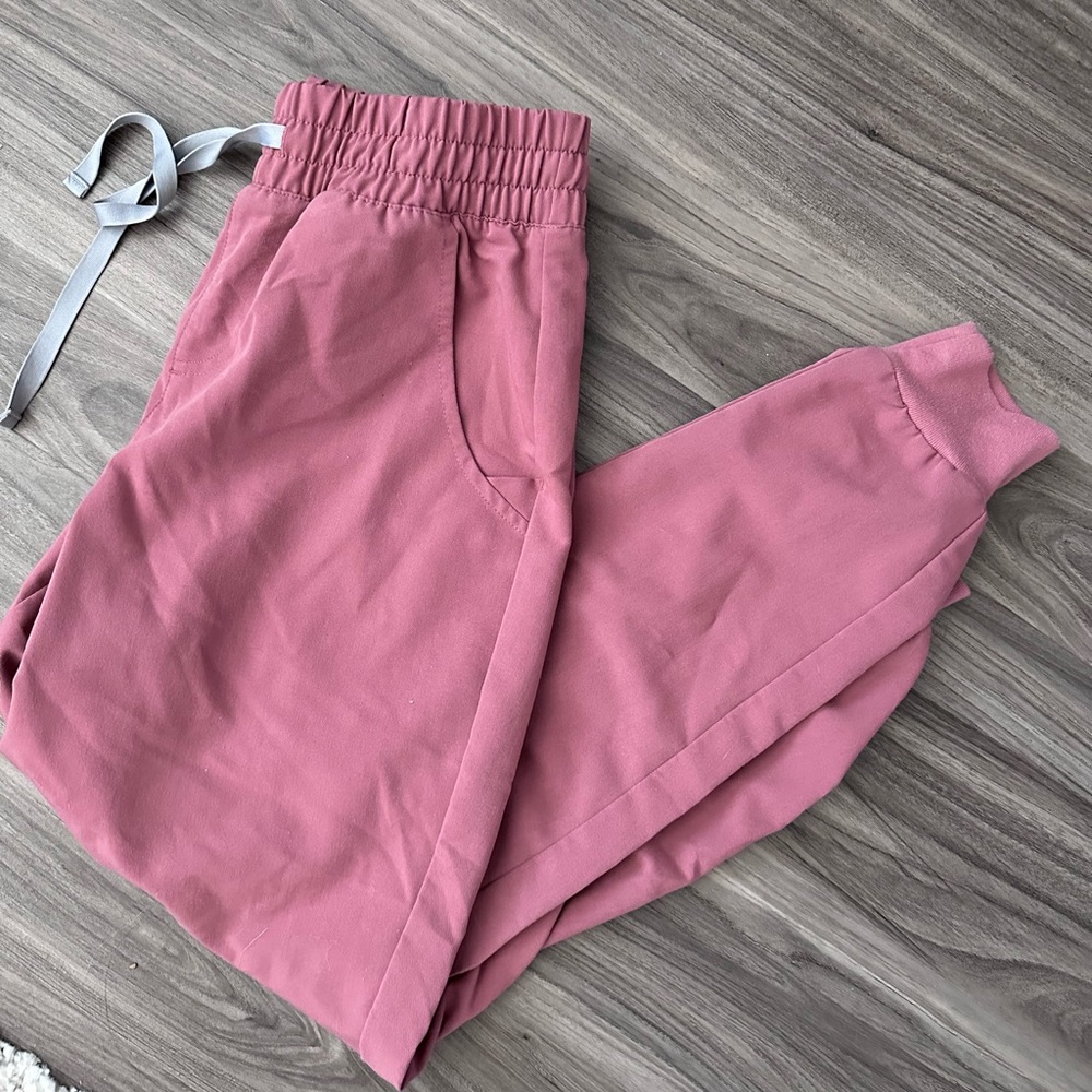 Figs High Rise Muave Joggers